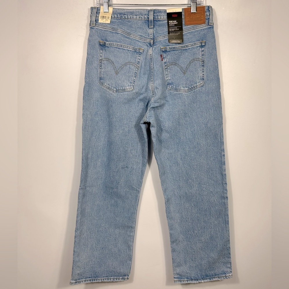 Levi’s Premium Ribcage Straight Ankle Distressed High Rise Size 31 - Picture 6 of 13
